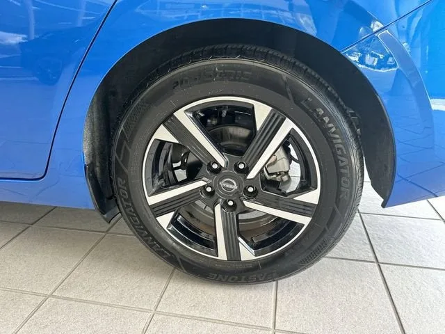 2024 Nissan Sentra SV photo 11