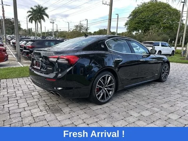 2021 Maserati Ghibli S GranLusso photo 8