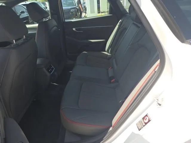 2023 Hyundai Sonata SEL Plus photo 11