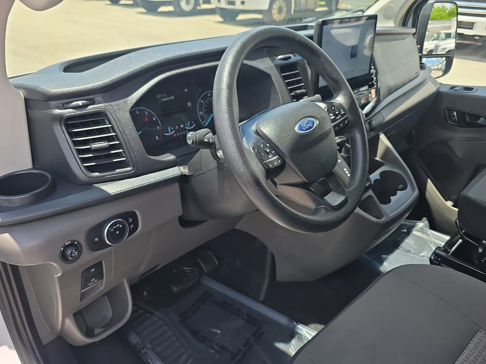 2024 Ford Transit Passenger Wagon XL photo 22