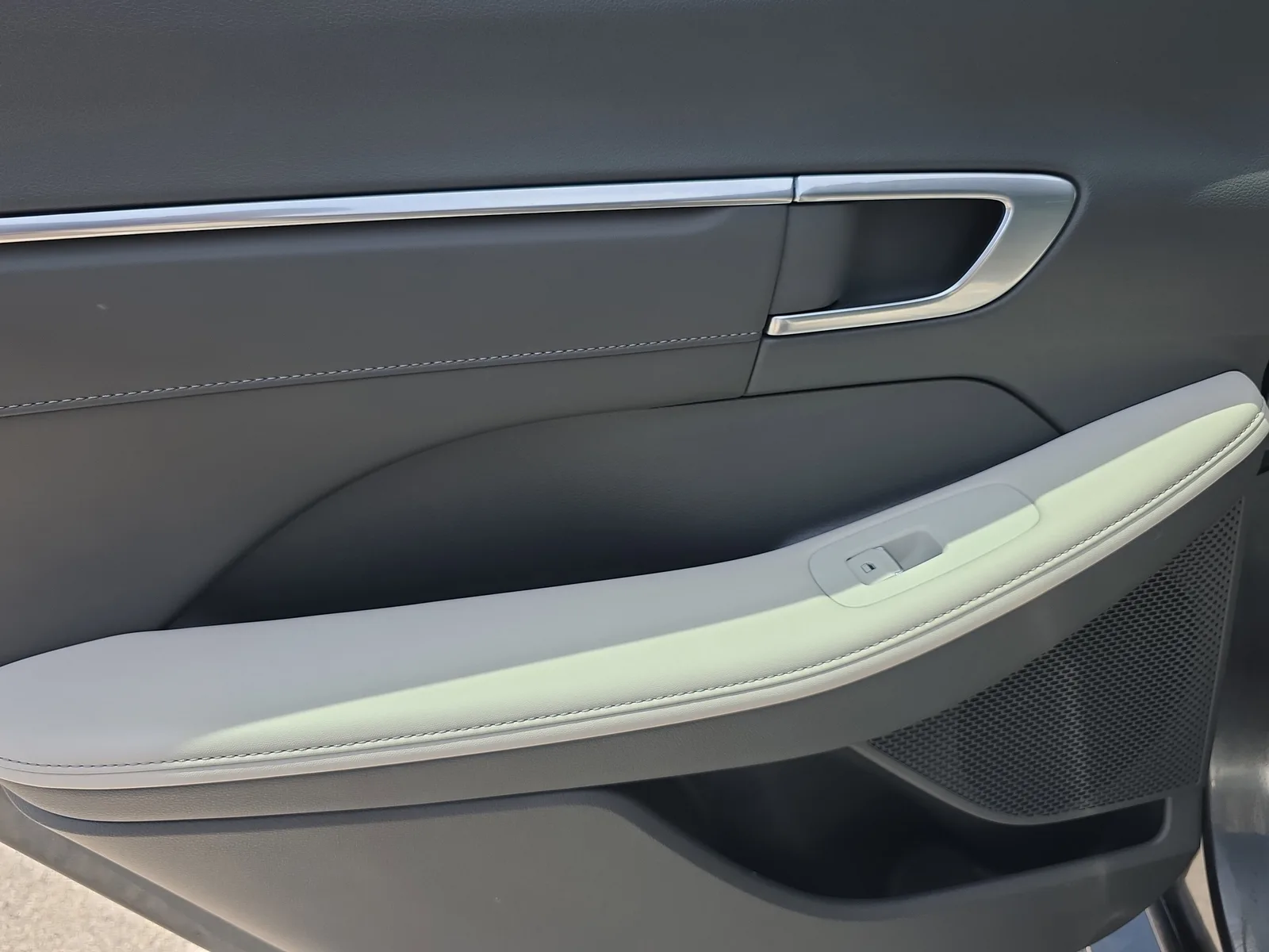 2023 Hyundai Sonata Limited photo 13