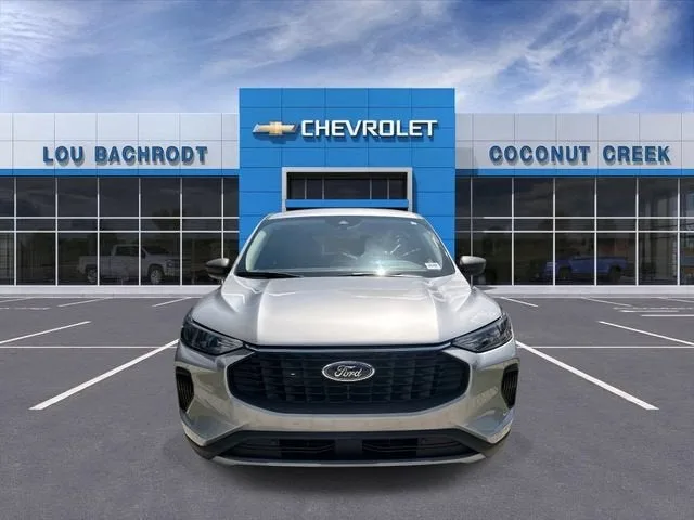 2023 Ford Escape Active photo 3
