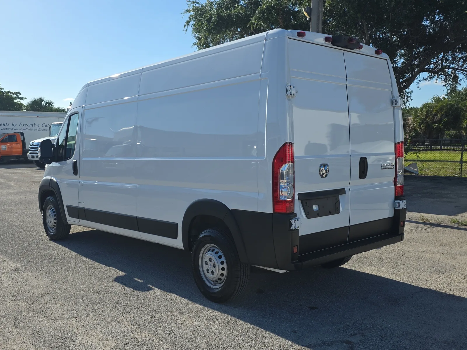 2025 RAM ProMaster Cargo Van Tradesman photo 5