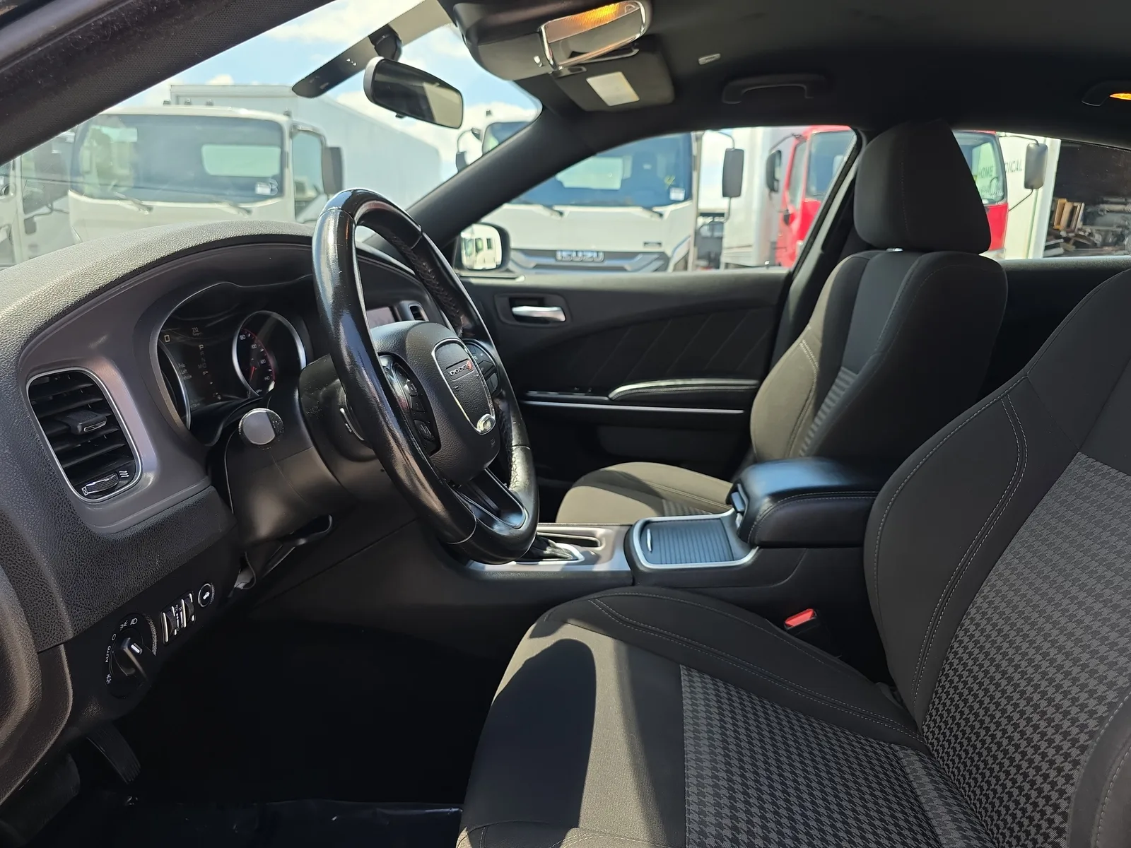 2023 Dodge Charger SXT photo 23