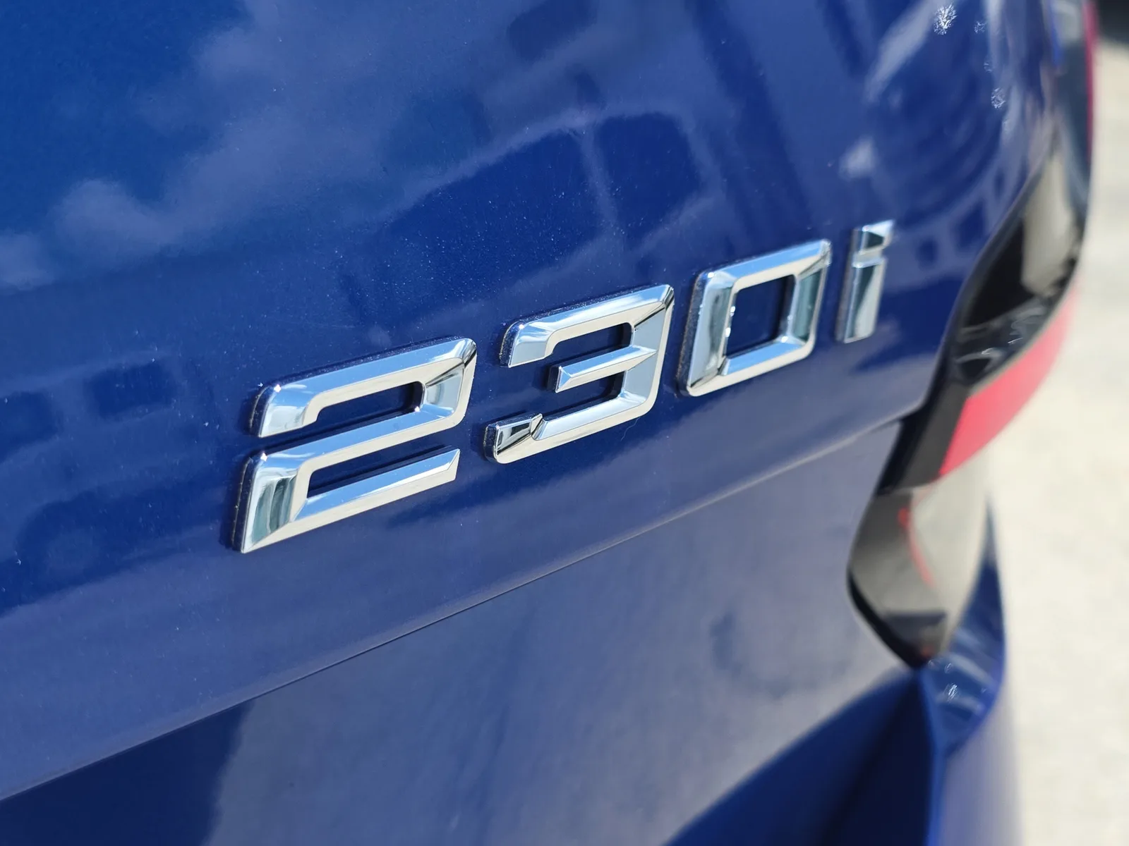 2025 BMW 2 Series 230i photo 10