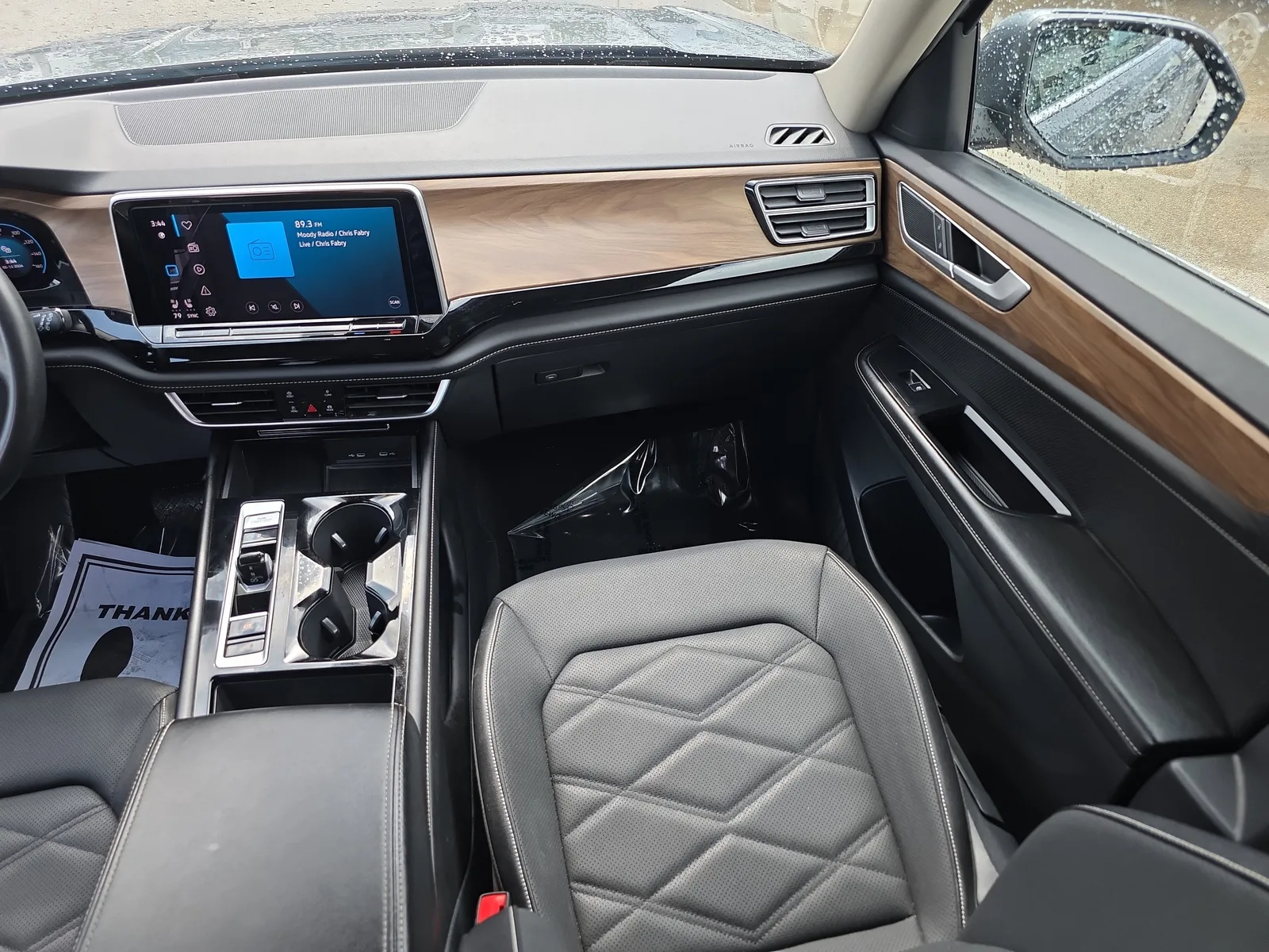 2024 Volkswagen Atlas 2.0T SE w/Technology photo 20