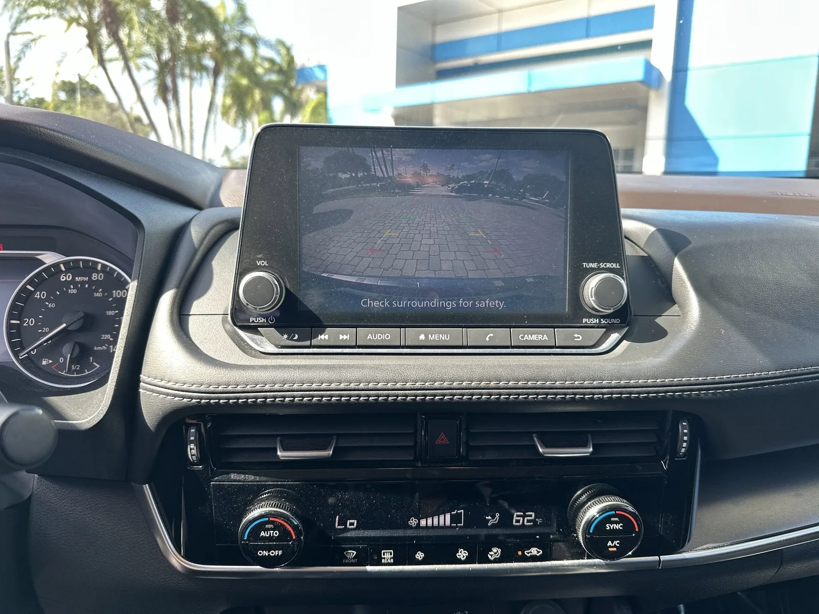 2023 Nissan Rogue SV photo 24