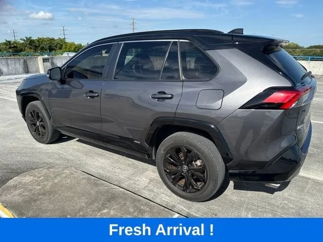 2023 Toyota RAV4 Hybrid XSE photo 15