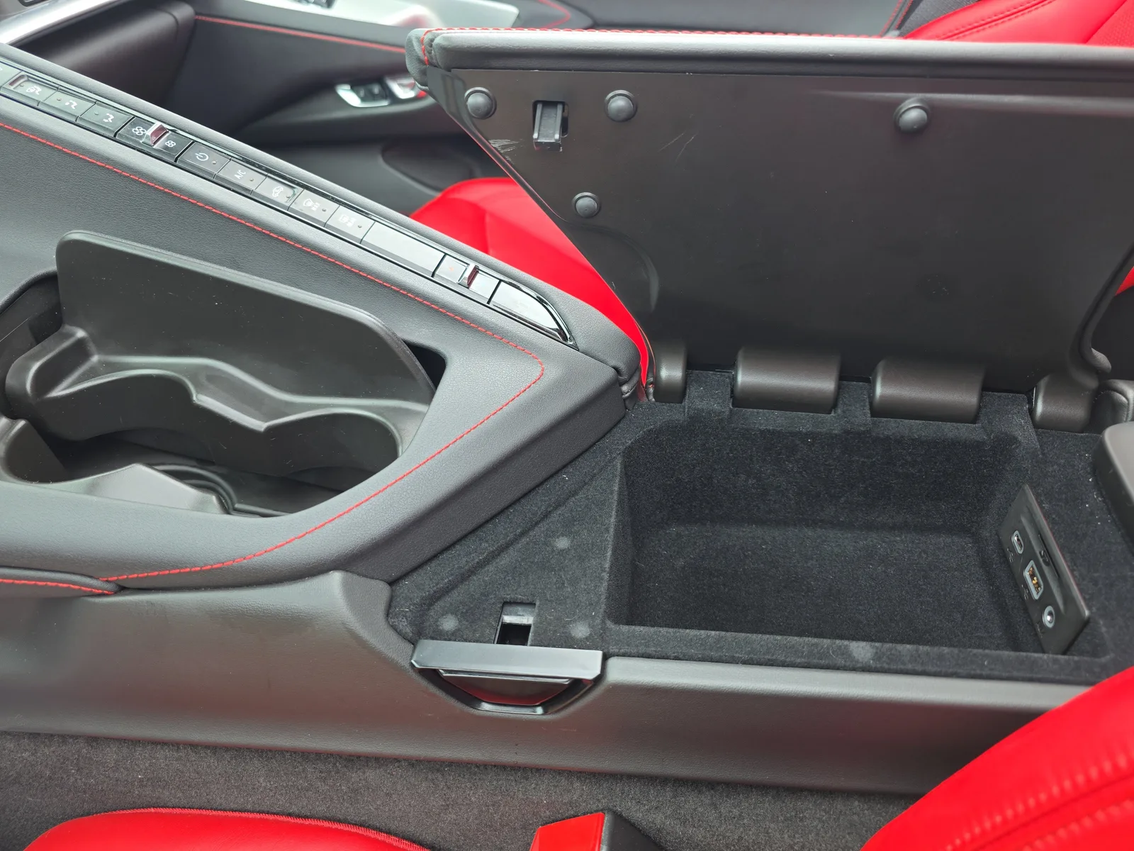 2022 Chevrolet Corvette Stingray 1LT photo 32