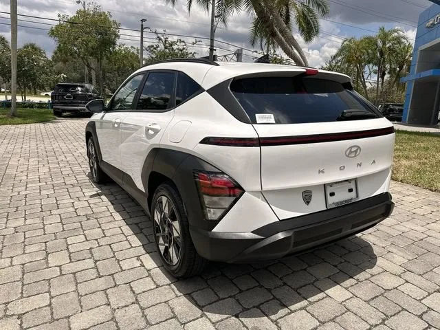 2025 Hyundai Kona SEL photo 35