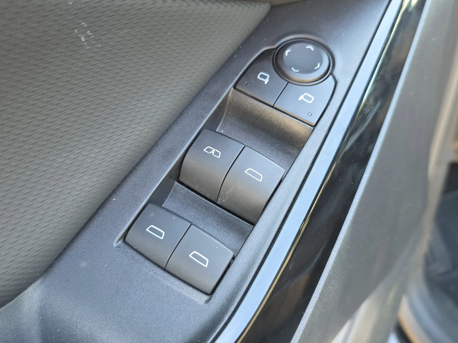2025 Chevrolet Equinox LT photo 22