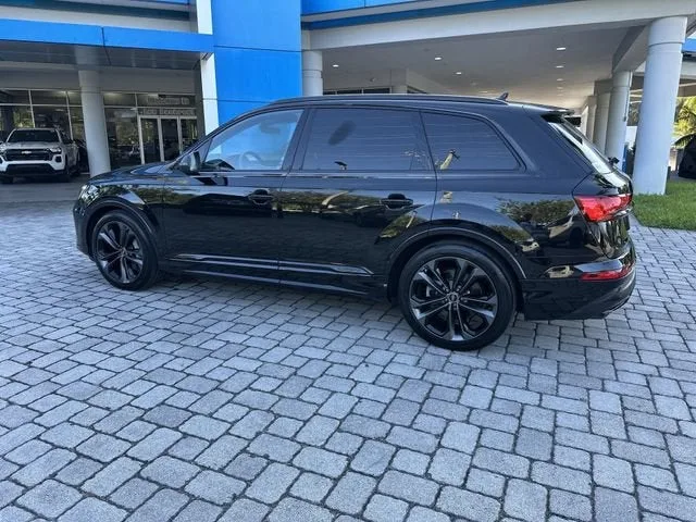 2025 Audi Q7 Prestige photo 32