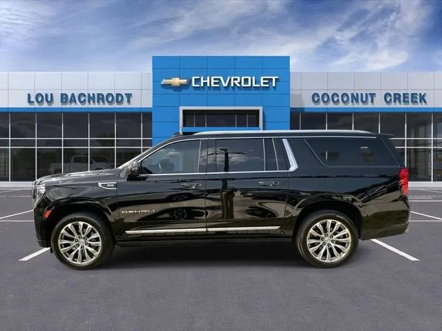 2023 GMC Yukon XL Denali photo 5