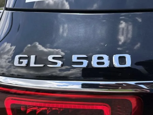 2023 Mercedes-Benz GLS GLS 580 photo 40