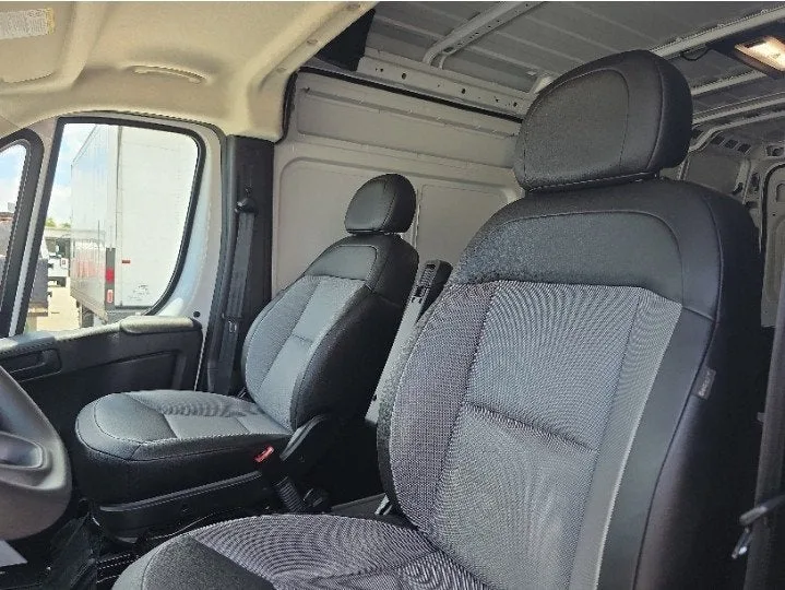 2025 RAM ProMaster Cargo Van Tradesman photo 26