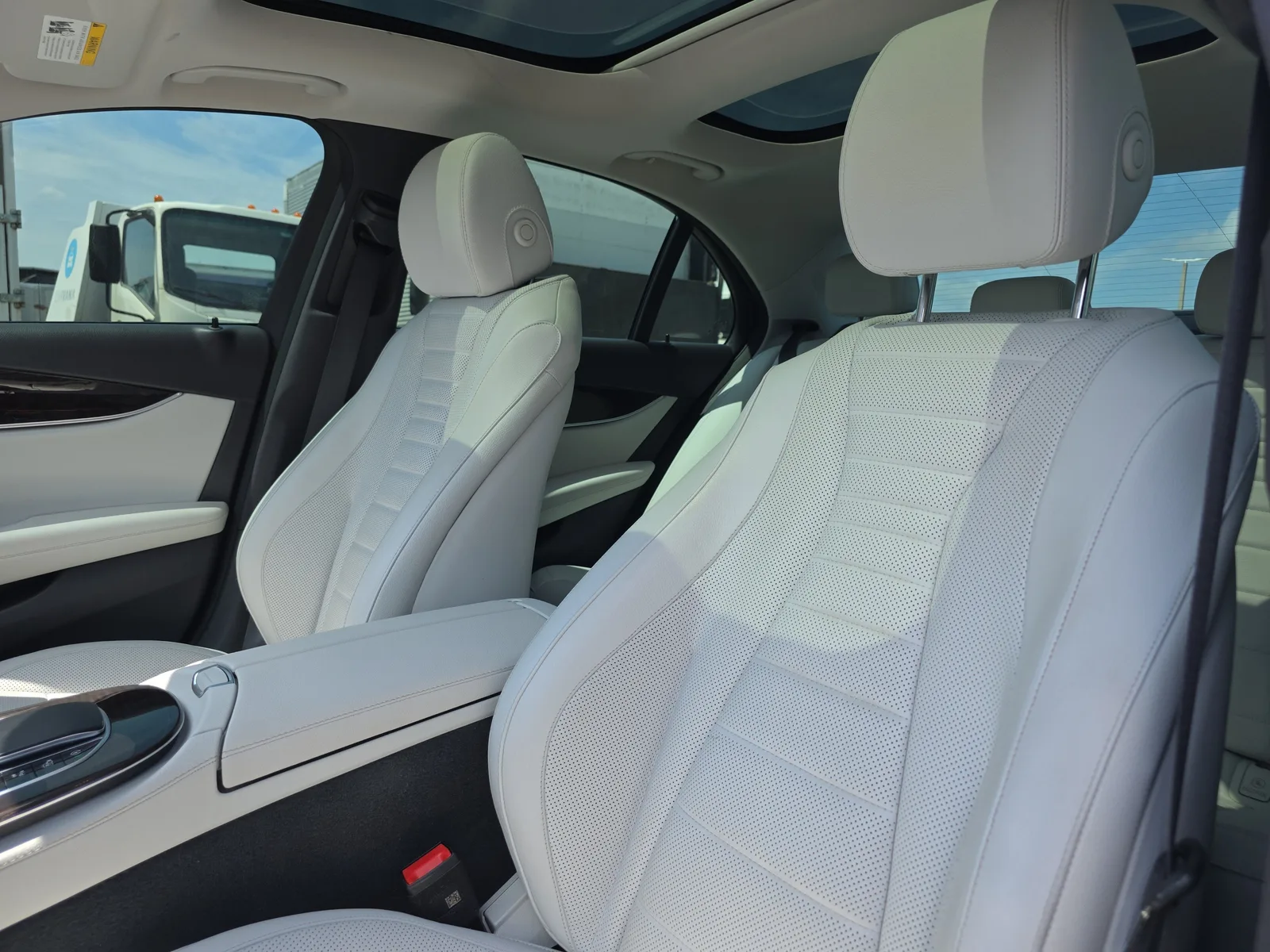 2023 Mercedes-Benz E-Class E 450 photo 26