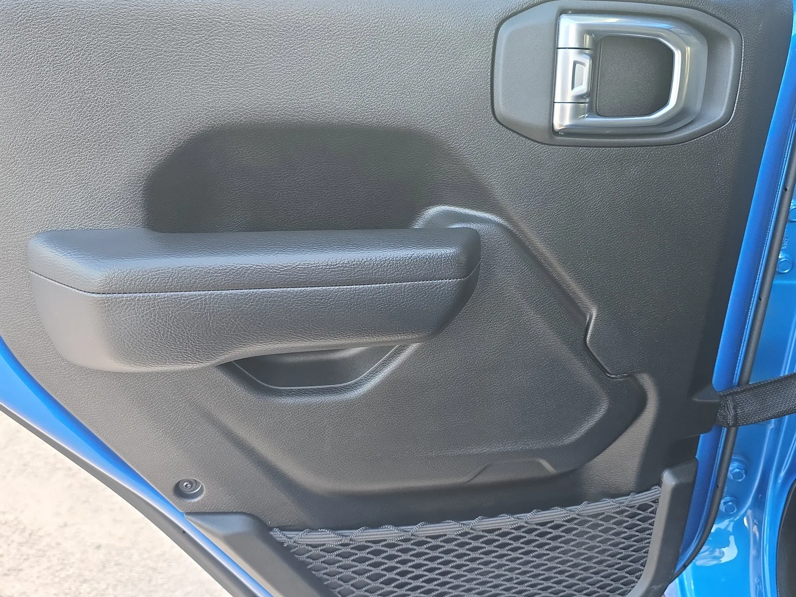 2024 Jeep Wrangler Sport S photo 11