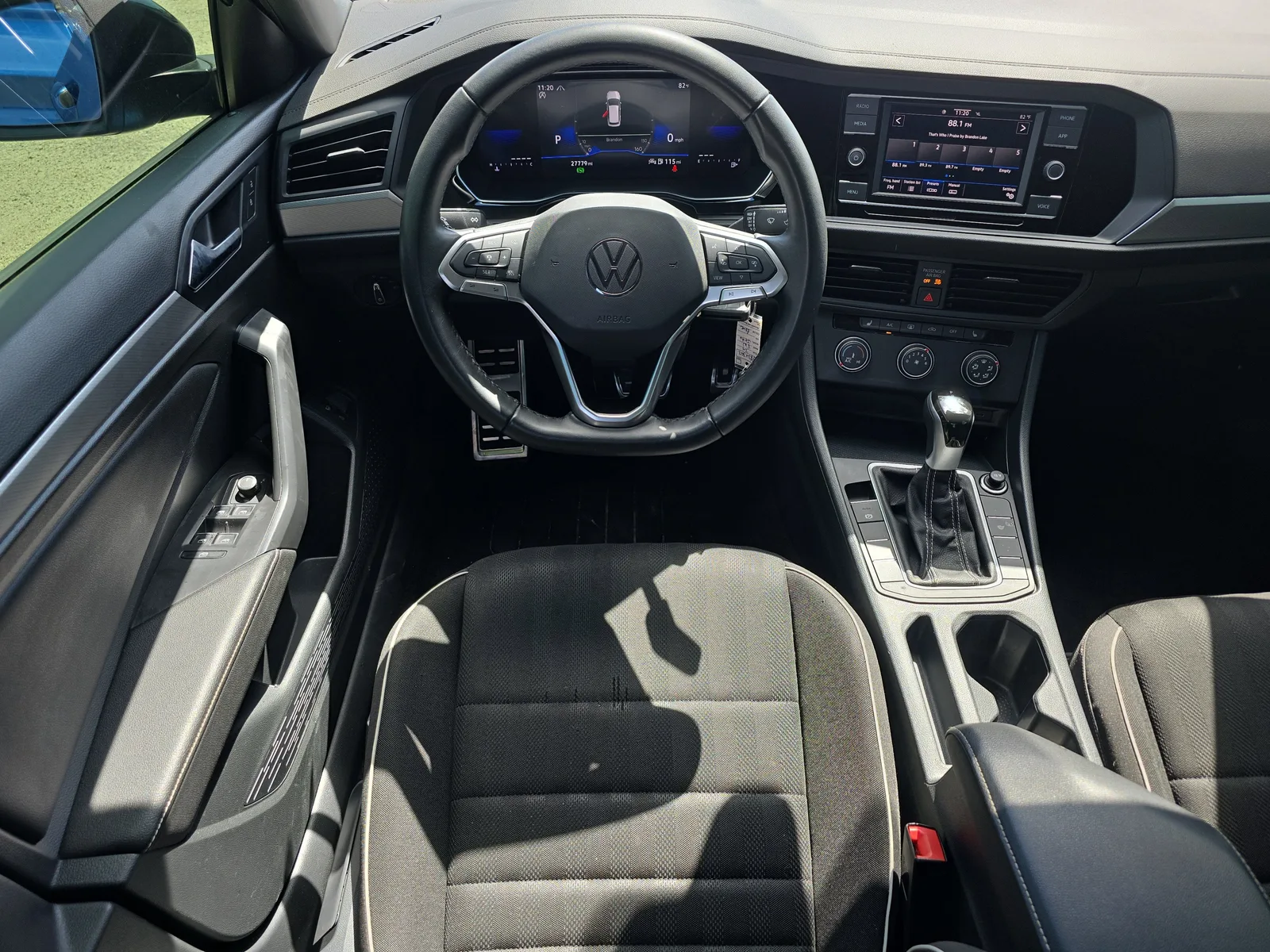 2024 Volkswagen Jetta Sport photo 18