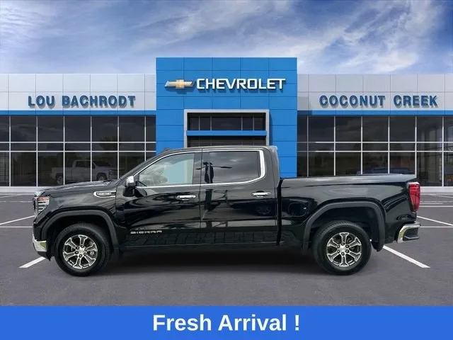 2026 GMC Sierra 1500 SLT photo 5
