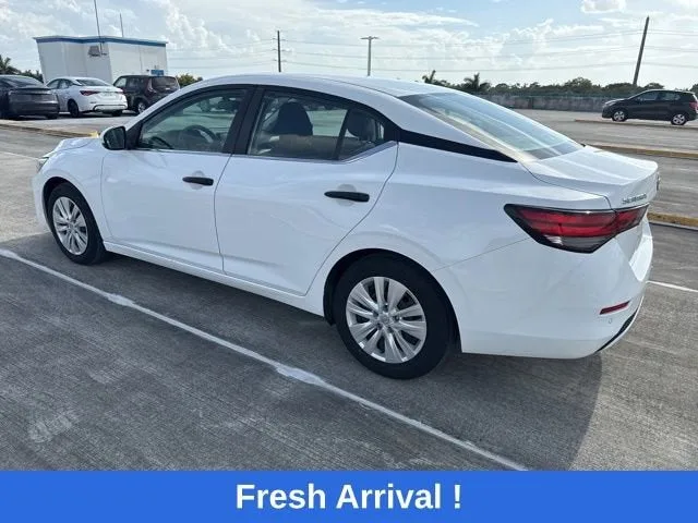 2024 Nissan Sentra S photo 14