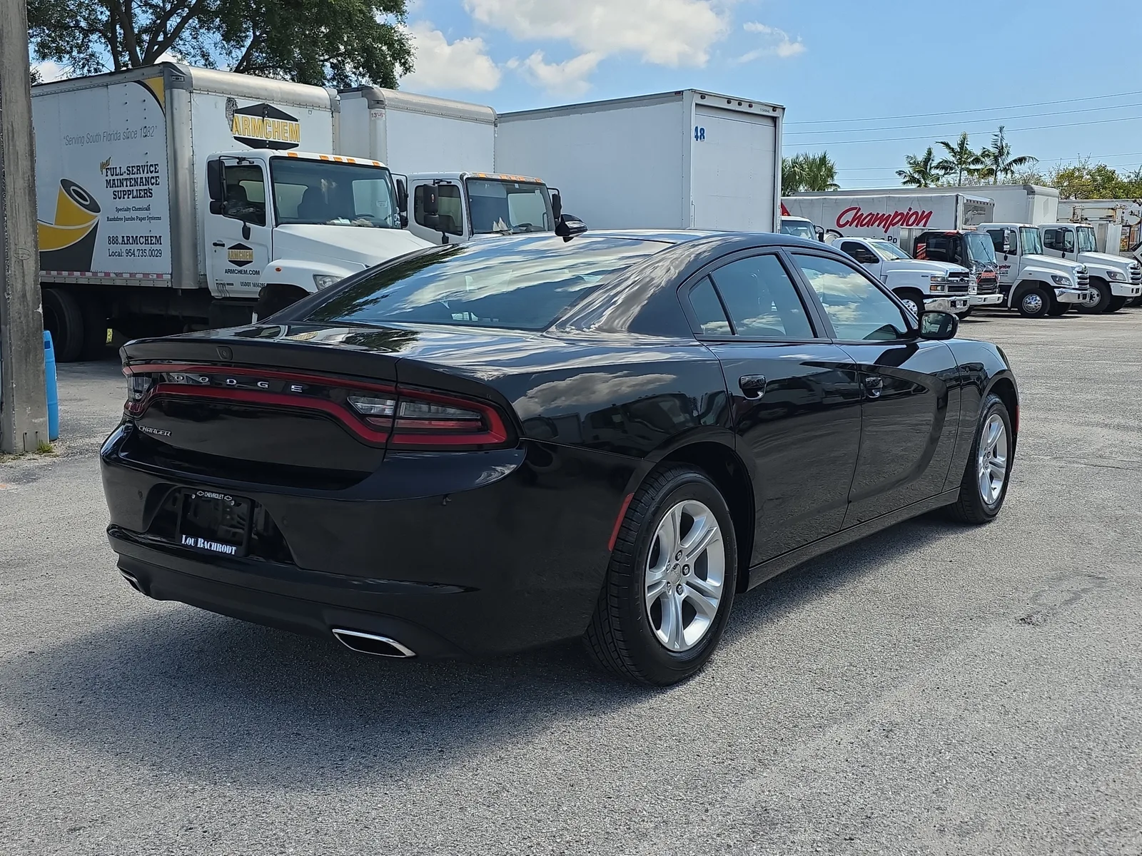 2023 Dodge Charger SXT photo 7