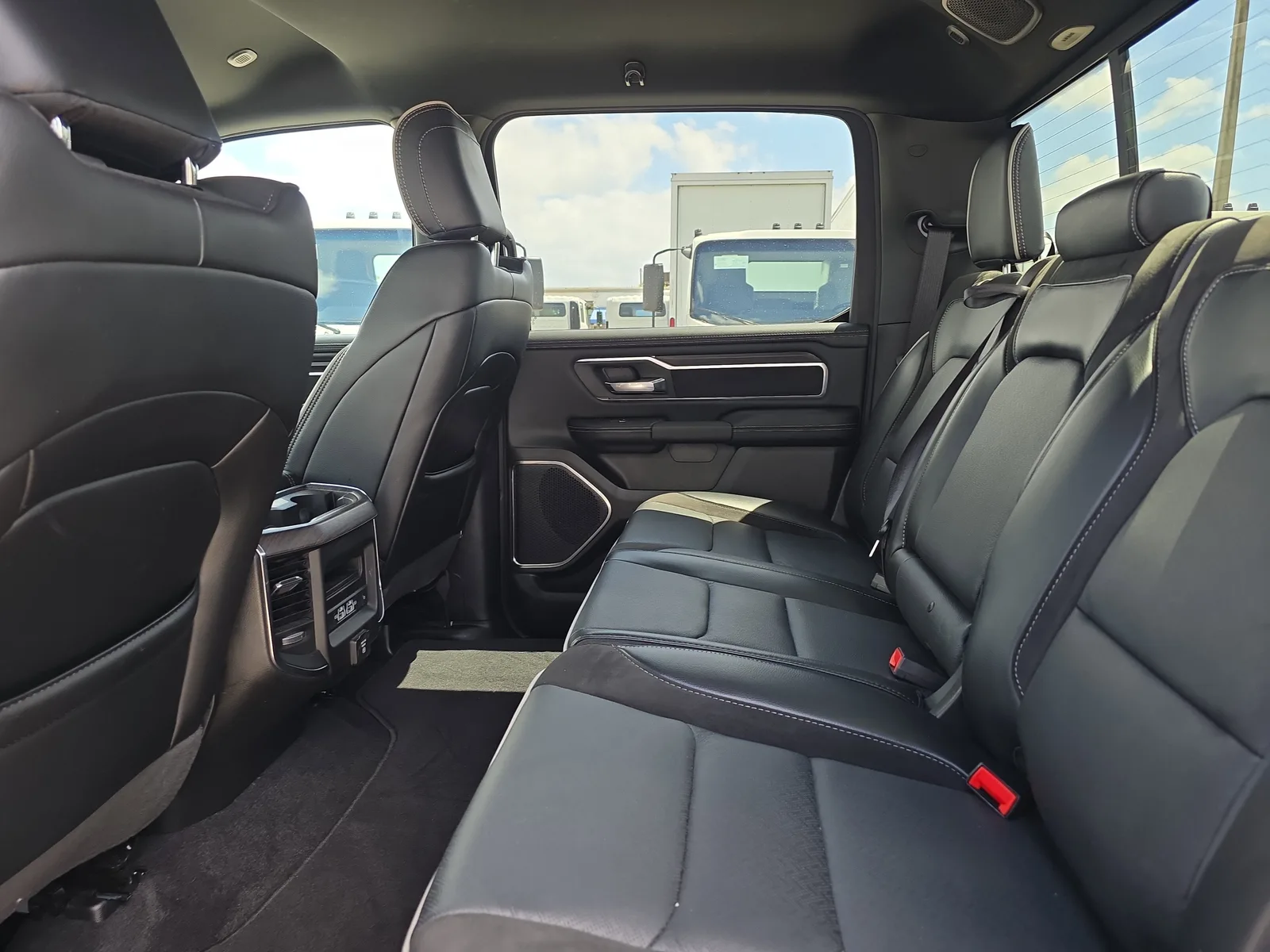 2026 RAM 1500 Laramie photo 16