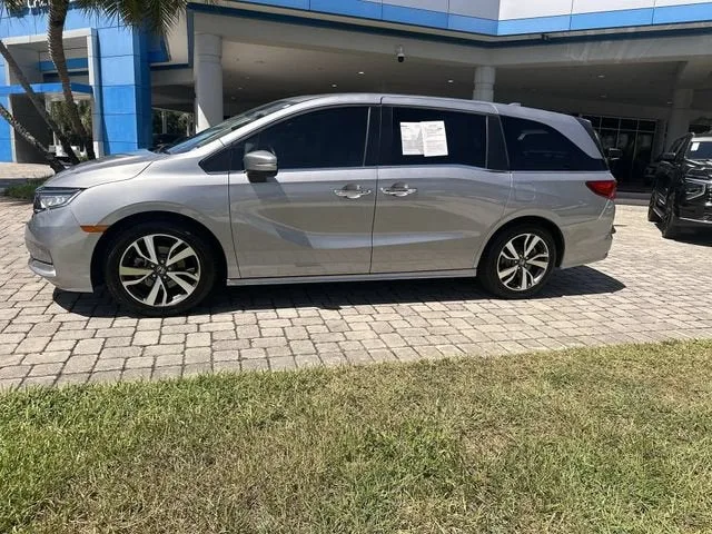 2023 Honda Odyssey Touring photo 31