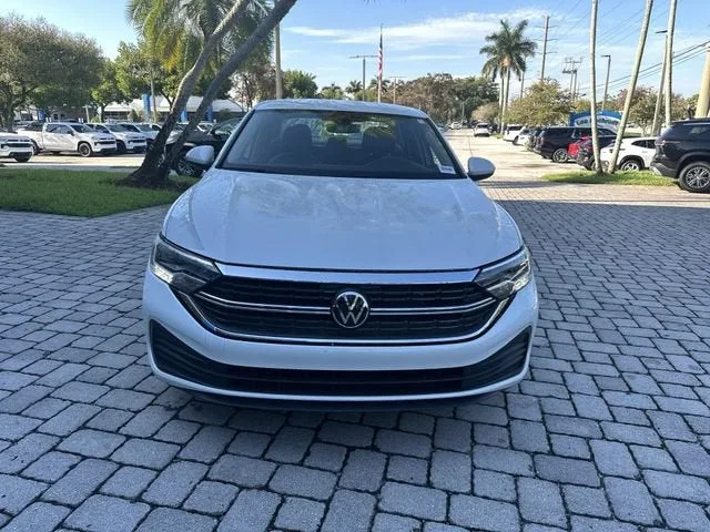 2024 Volkswagen Jetta SE photo 19