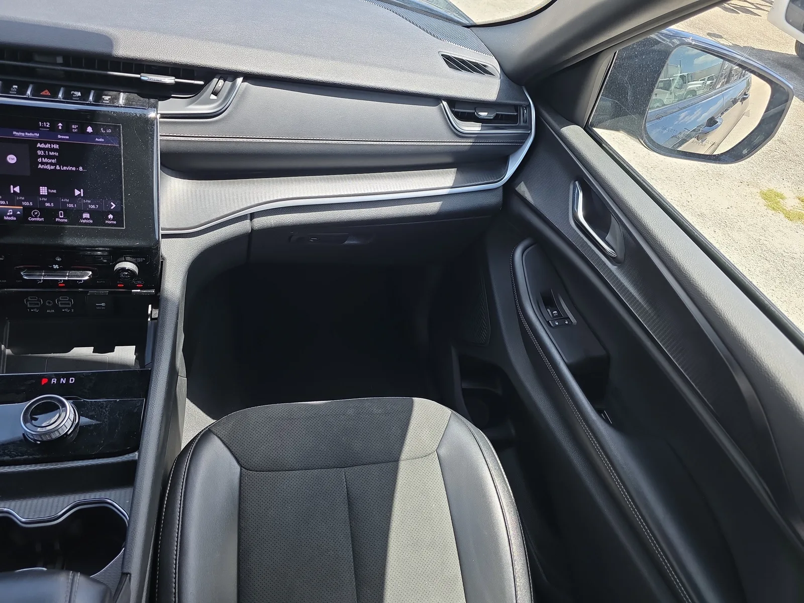 2024 Jeep Grand Cherokee Altitude photo 20