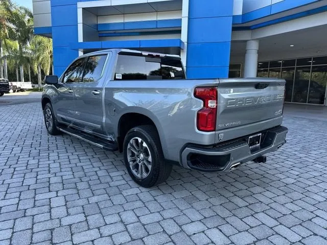 2024 Chevrolet Silverado 1500 High Country photo 33
