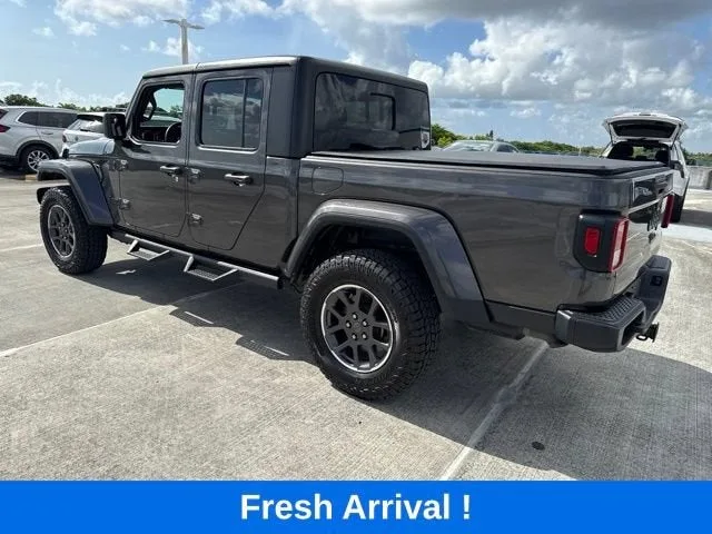 2021 Jeep Gladiator Willys Sport photo 17