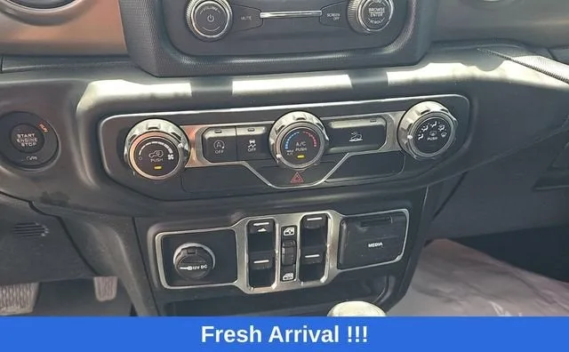 2020 Jeep Gladiator Sport S photo 10