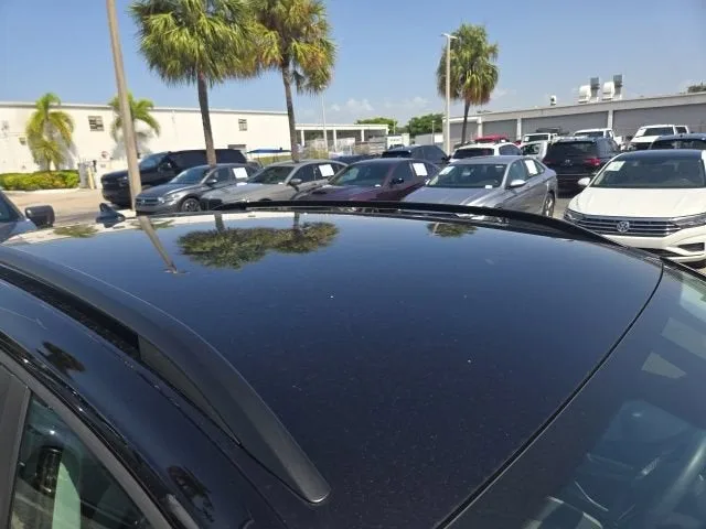 2023 Volkswagen Taos S photo 5