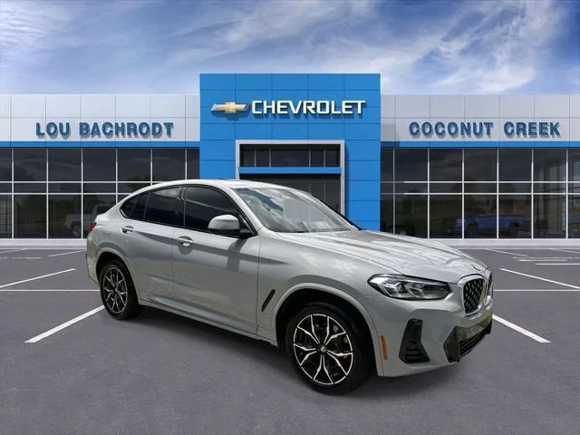 2023 BMW X4 xDrive30i photo 2
