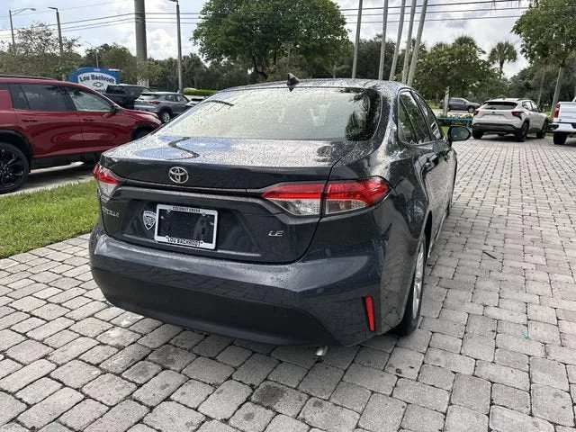 2023 Toyota Corolla LE photo 37