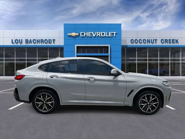 2023 BMW X4 xDrive30i photo 9