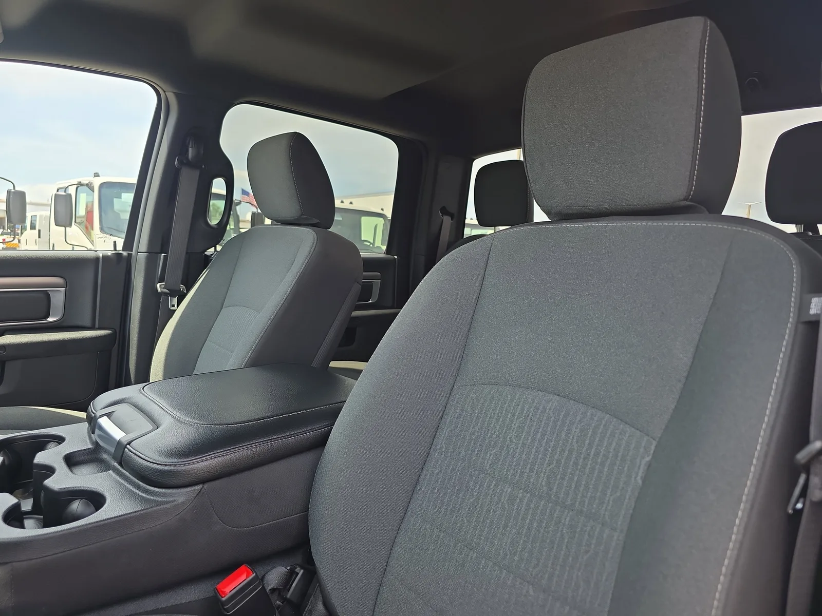 2024 RAM 1500 Classic Warlock photo 26