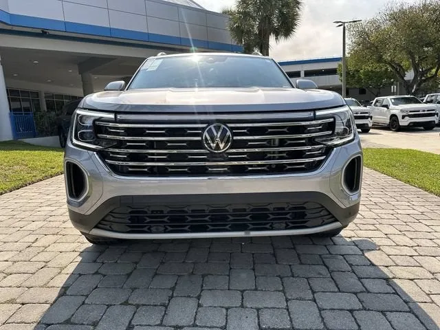 2024 Volkswagen Atlas 2.0T SEL photo 20
