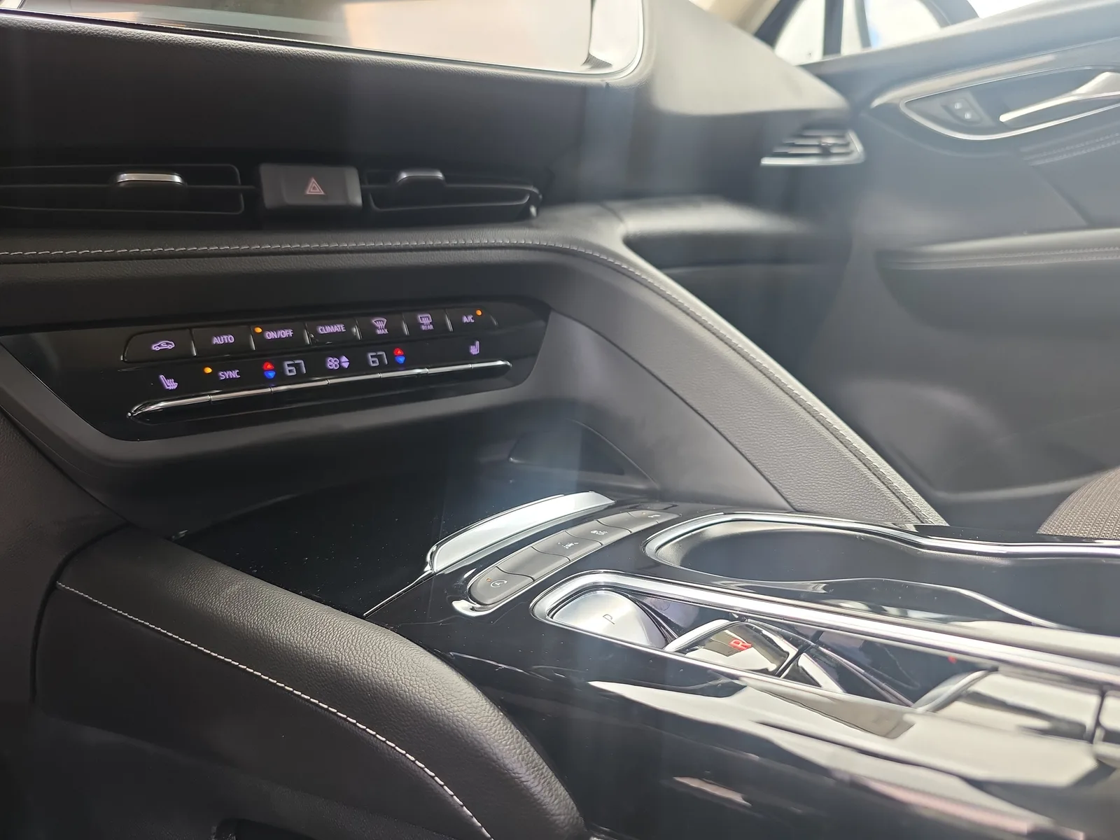 2022 Buick Envision Preferred photo 32