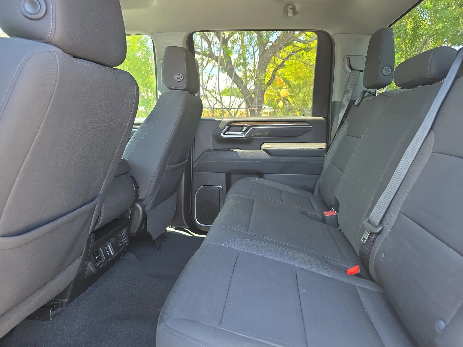 2025 Chevrolet Silverado 2500 HD LT photo 16