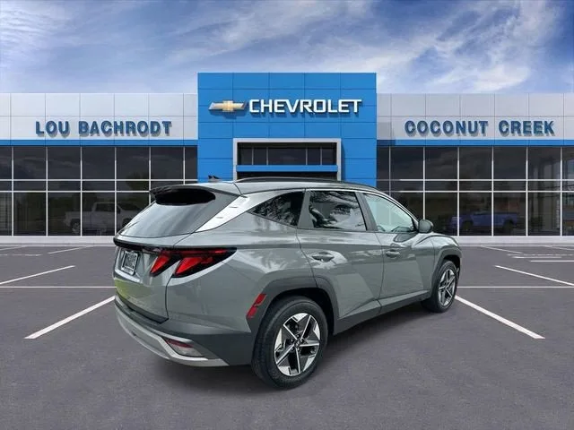 2025 Hyundai Tucson SEL photo 8