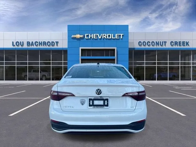2024 Volkswagen Jetta SE photo 7