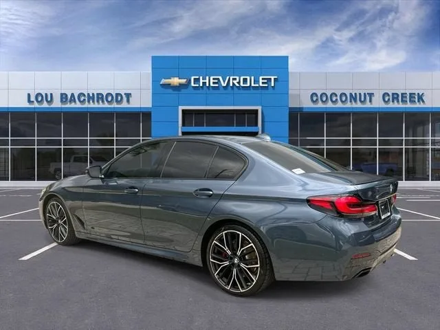 2023 BMW 5 Series 530i photo 6