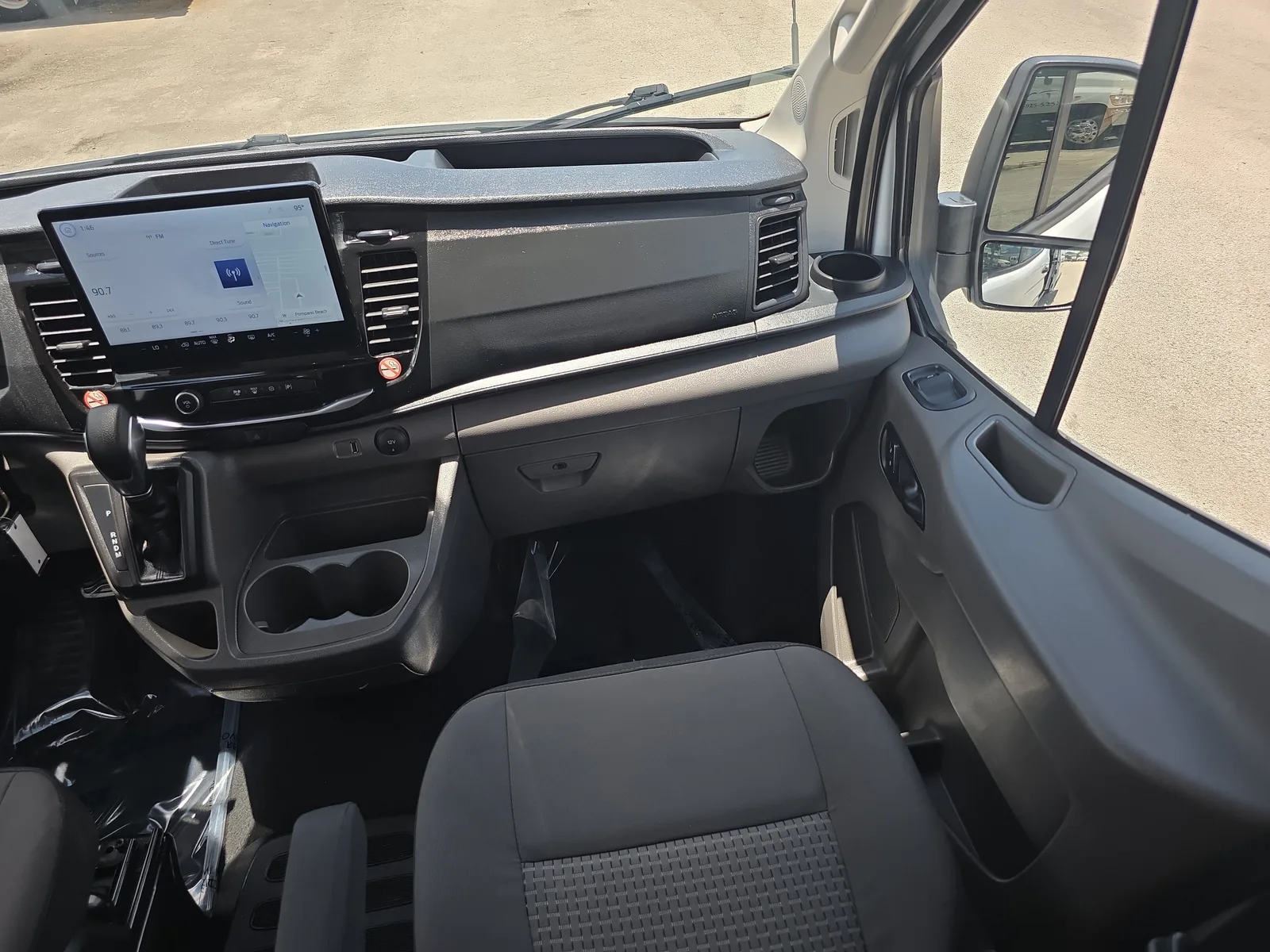 2024 Ford Transit Passenger Wagon XL photo 19