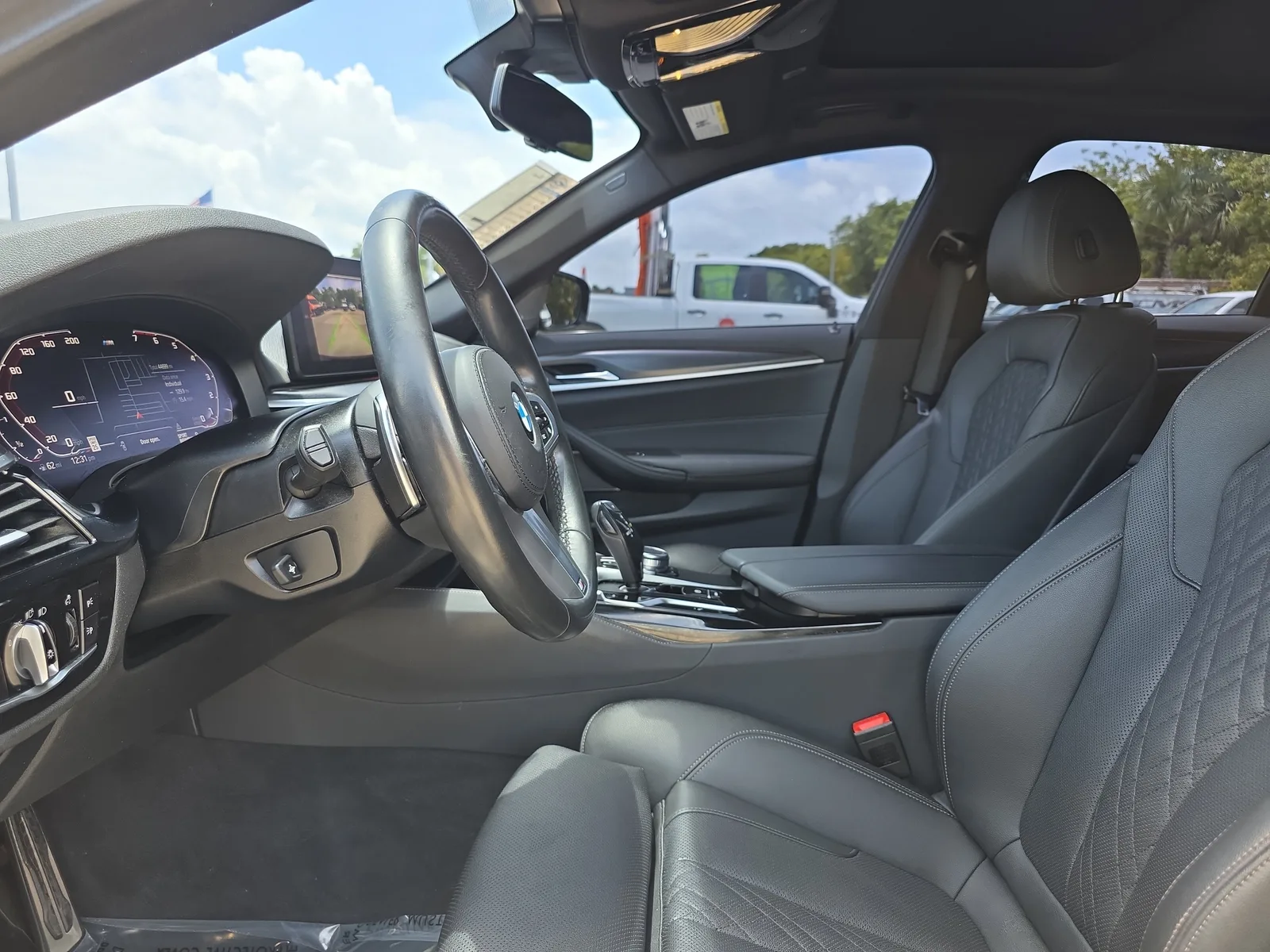 2023 BMW 5 Series 530i photo 22