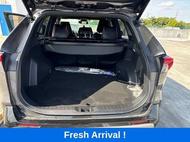 2023 Toyota RAV4 Hybrid XSE photo 4