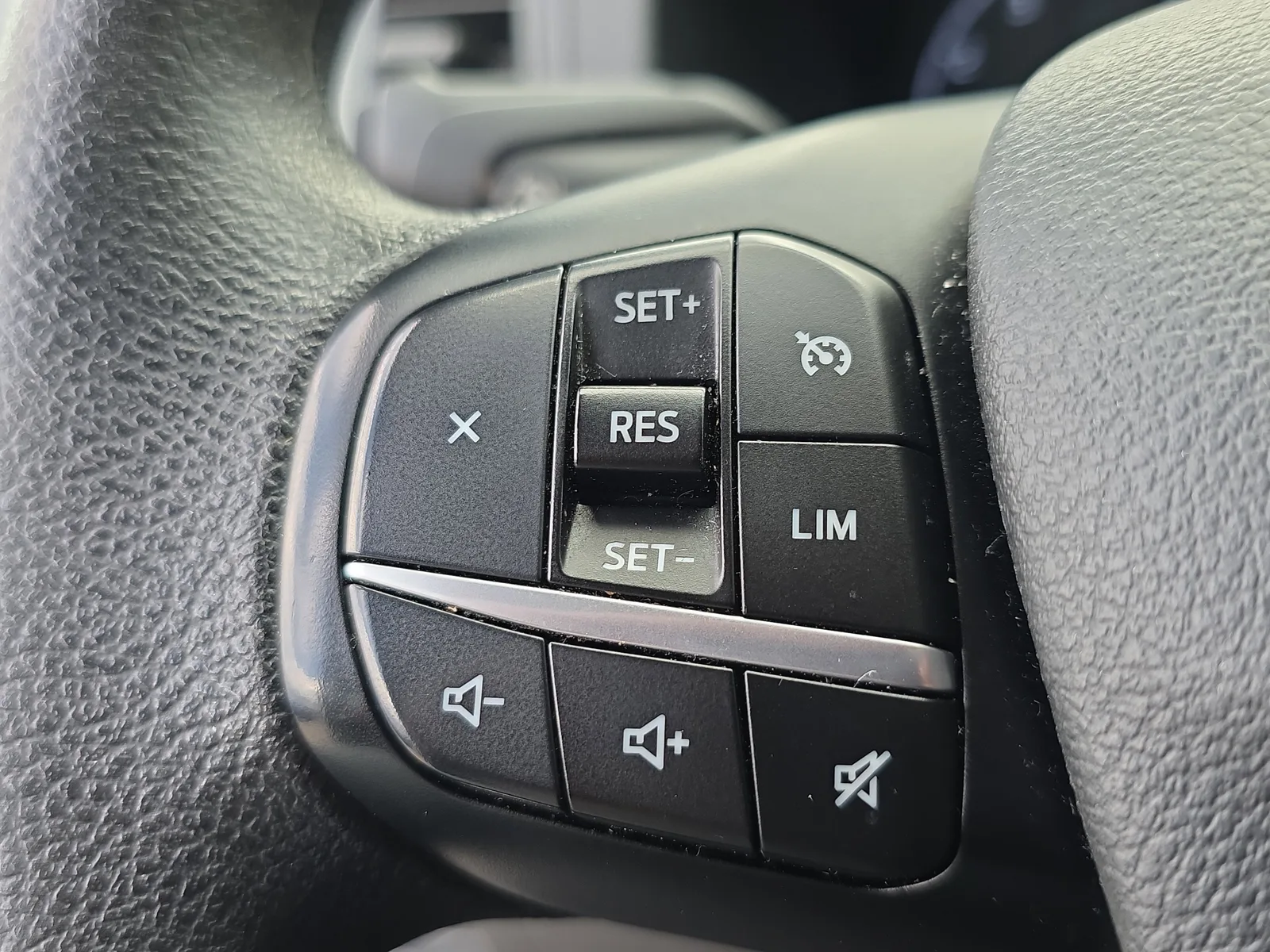 2024 Ford Transit Passenger Wagon XL photo 28