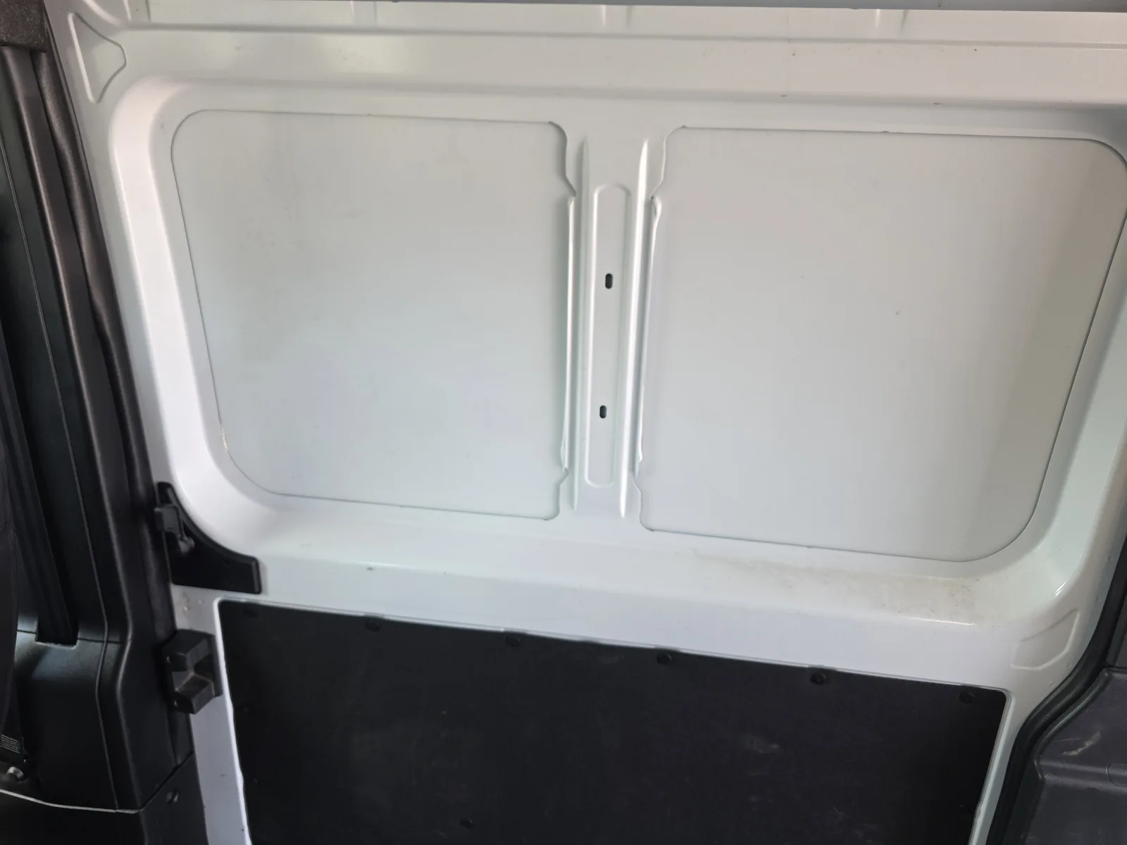 2025 RAM ProMaster Cargo Van Tradesman photo 16