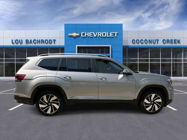 2024 Volkswagen Atlas 2.0T SEL photo 9