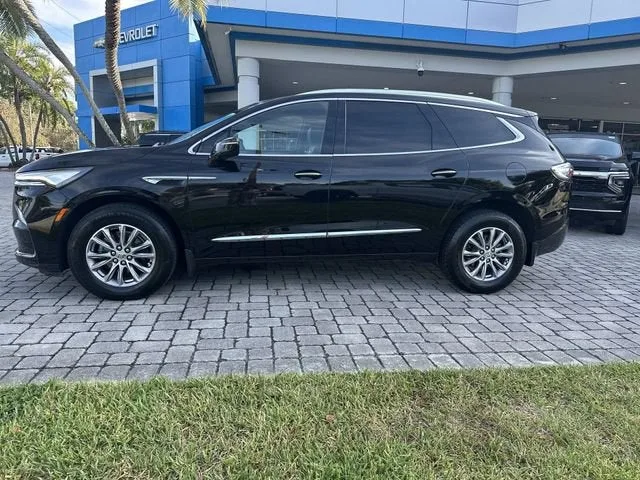 2023 Buick Enclave Essence photo 32